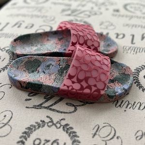 COACH Udele Signature Rubber Slides Sandals Orchid Floral